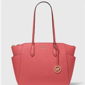 Michael Kors Marilyn Tote purse